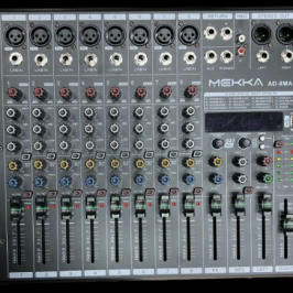 Mesa de som 8 canais Amplificada Mekka AD 8AUX USB - Foto 2