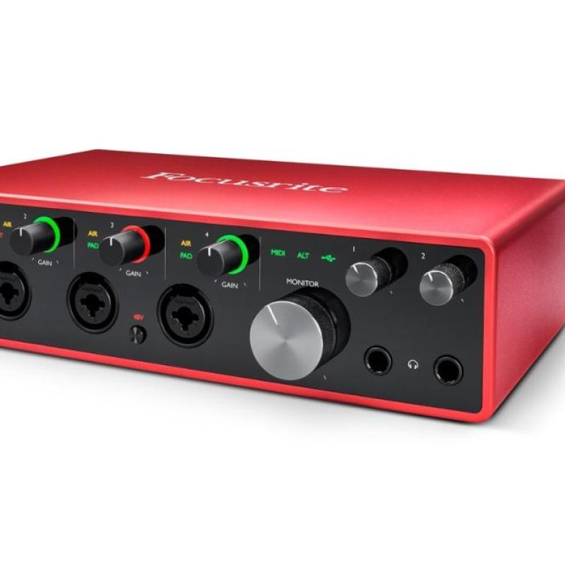 PLACA DE AUDIO FOCUSRITE SCARLRTT 18i8
